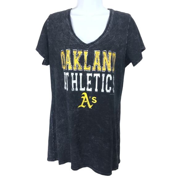 Oakland A’s Baseball Black V Neck Tee Sz L - Picture 1 of 6